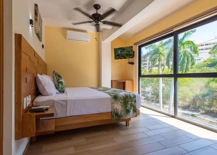 Condominios Brisas Del Mar