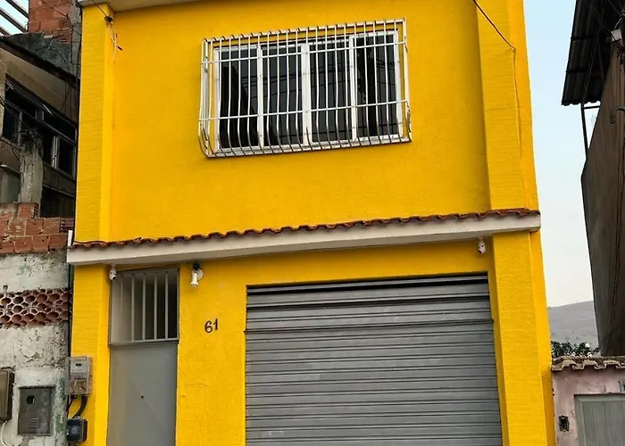 Hospedagem Casa Amarela ao lado TOP SHOPPING