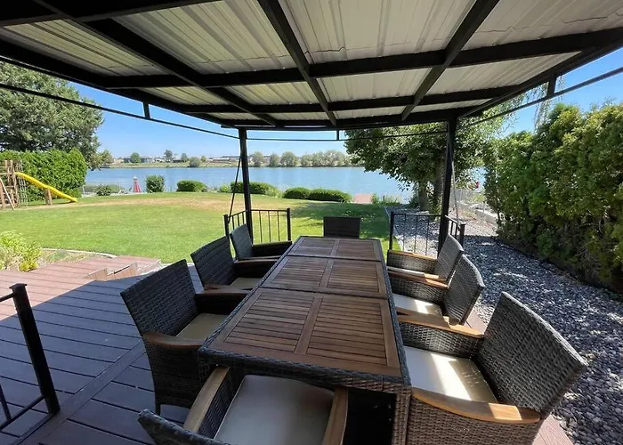 Edgewater Paradise Hottub Private Dock & Game Room