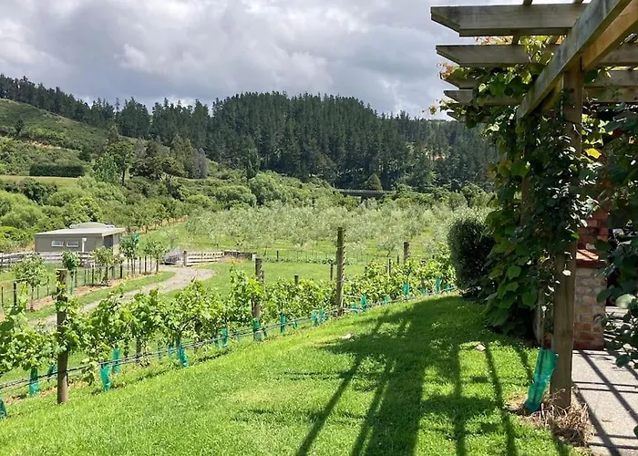 Maymorn Orchard Suites