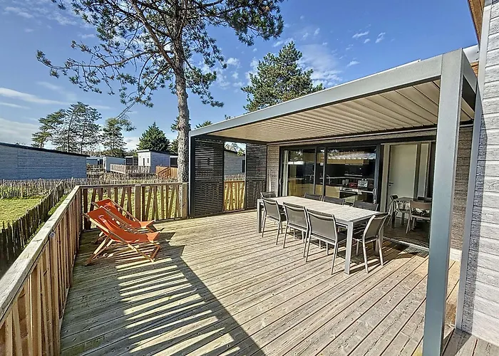 Chalet De Standing 6 Pers. A Jullouville - Piscine Chauffee, Plage A Proximite, Wi-Fi Inclus