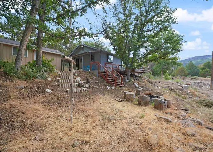 Mountain Home W/ A River In Back - Close To Skiing