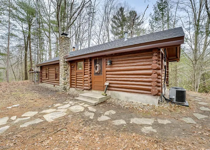 Michigan Log Cabin On The Pere Marquette River
