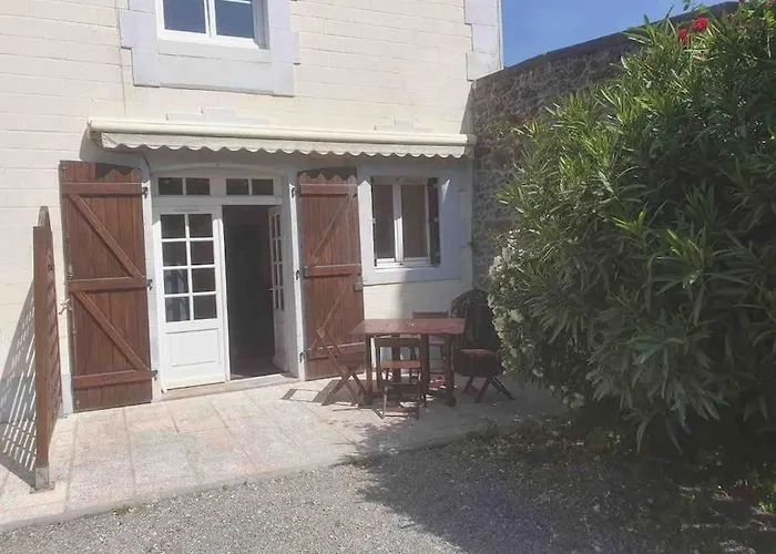 Appartement 1 Chambre Terrasse 200M De La Plage Et Gr34