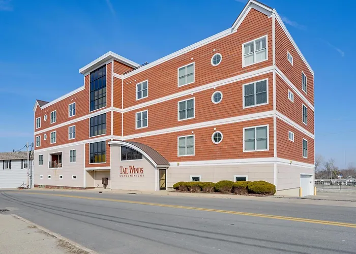Downtown St Joseph Condo W/ Balcony & Harbor View