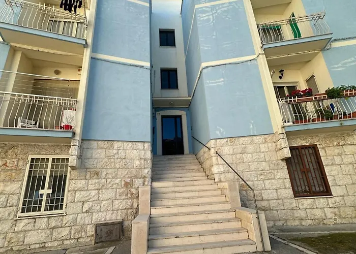 Tra Mare E Castello