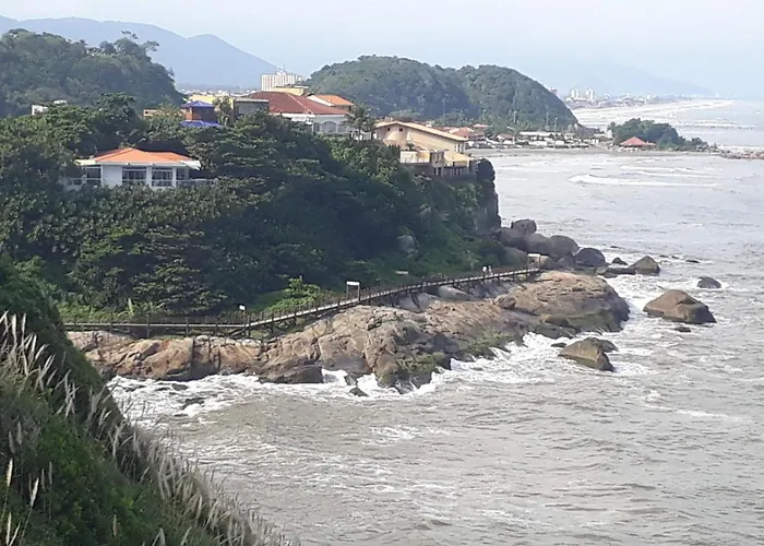 Hostel Canto da Alegria