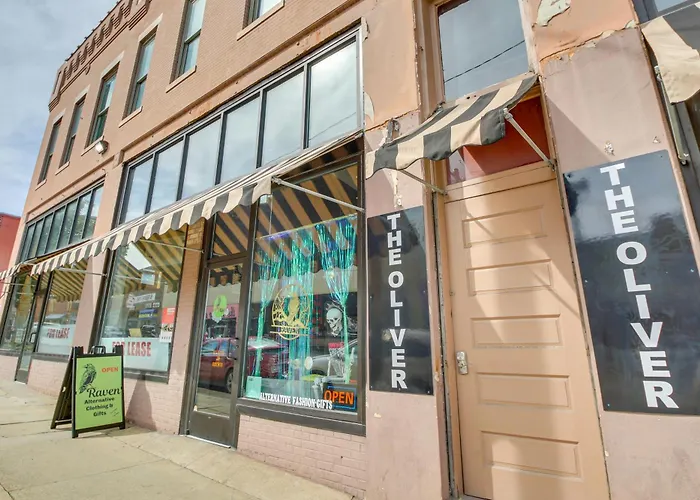 Downtown Hot Springs Condo Near Bathhouse Row!