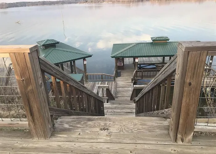 Cozy Lakefront Cabin With Boat House And Ramp On T
