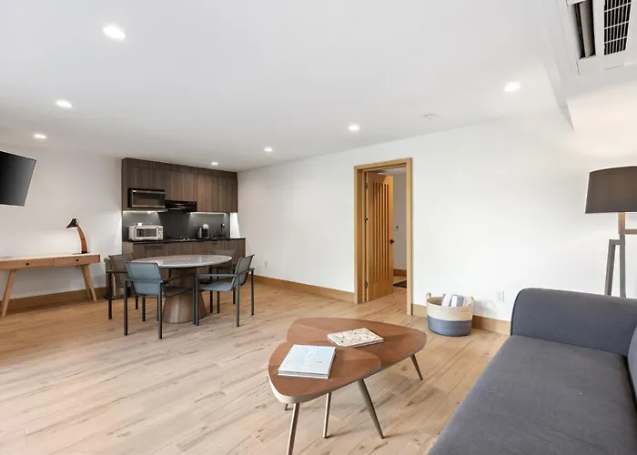 Malibu Sand By Stay Awhile Villas
