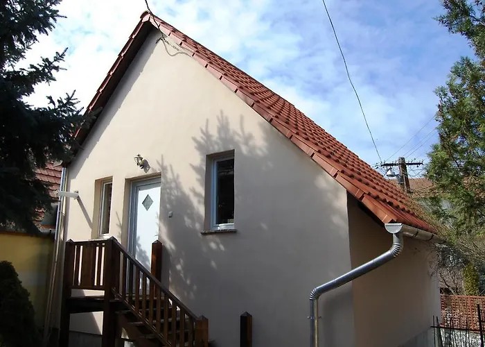 Maya Guesthouse