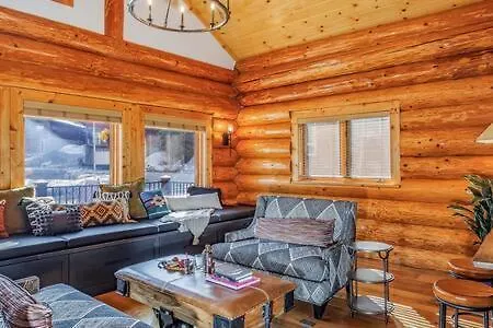 Luxury Family Cabin At Summit West
