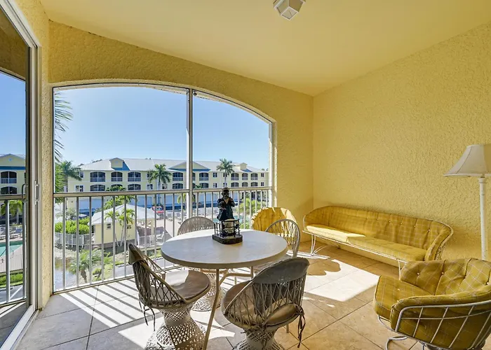 Everglades City Condo W/ Porch: Steps To Water!
