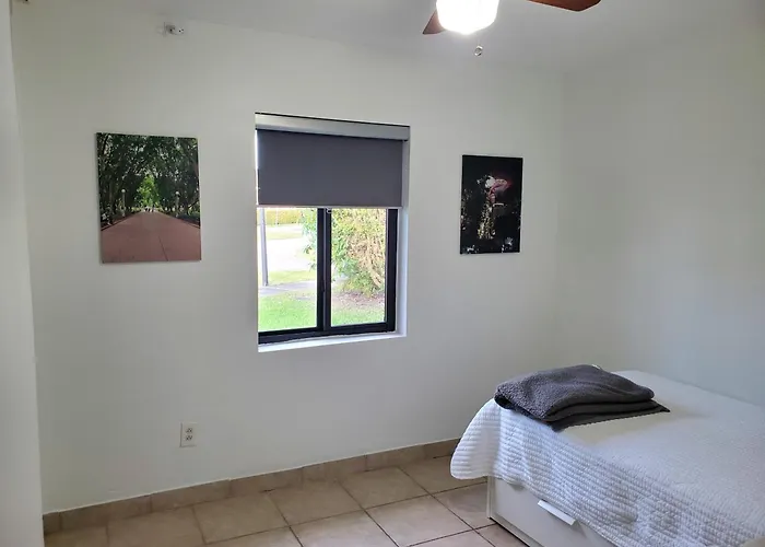Cozy Family Home In Quiet Area, Nice Garden Views.