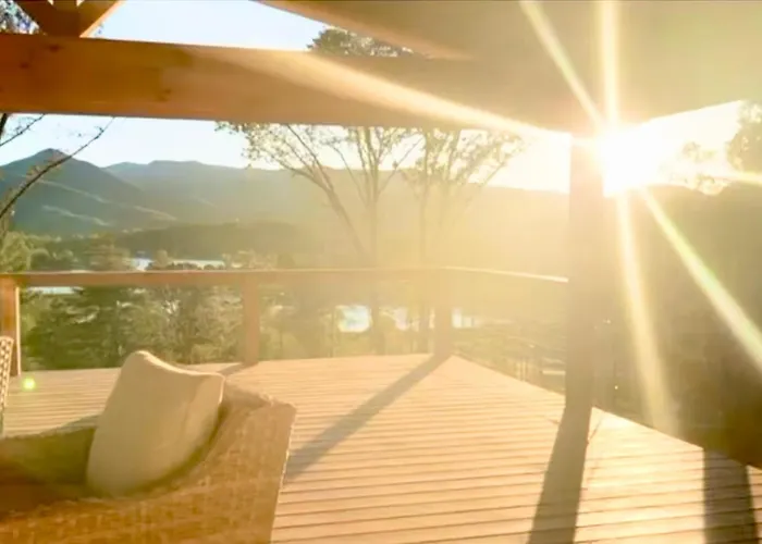 Glamp House Lake And Mountain Views Hot Tub By Hiawassee Glamping