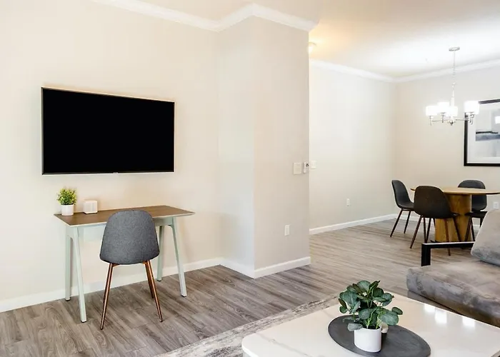 Landing Modern Apartment With Amazing Amenities