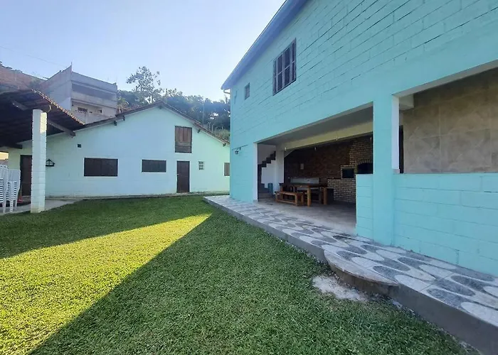 Chácara ( Dona Juju) super confortável em Igarata/SP!