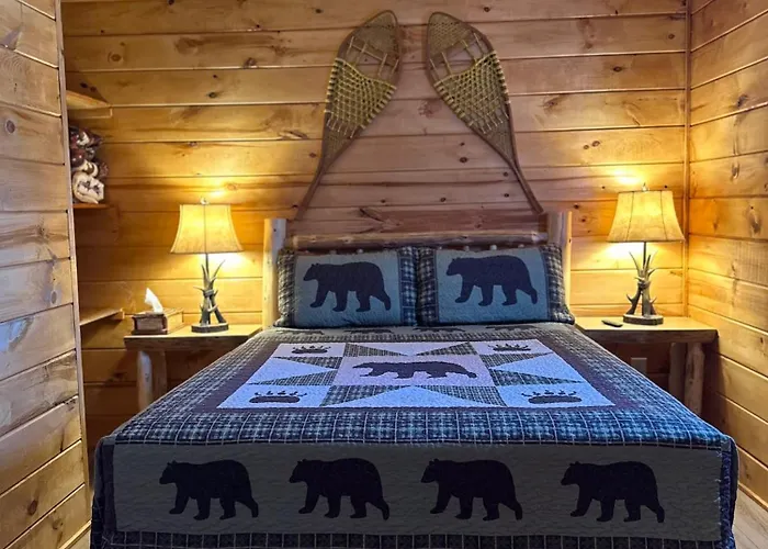 Rowe'S Adirondack Cabins Of Schroon Lake