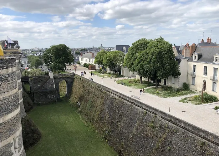 Maison Bout Du Monde Chateau Angers Hyper Centre