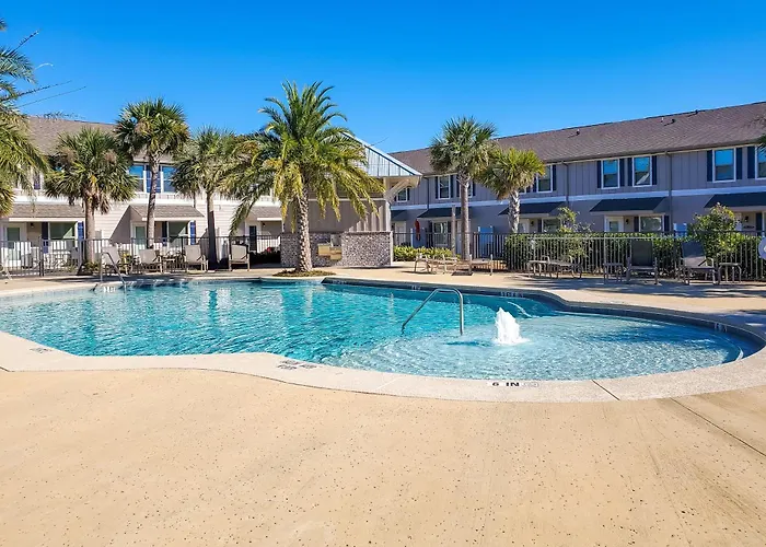 Pensacola Vacation Rental W/ Community Pool!