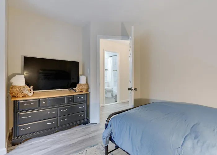 East Stroudsburg Townhouse < 1 Mi To Ski Area!
