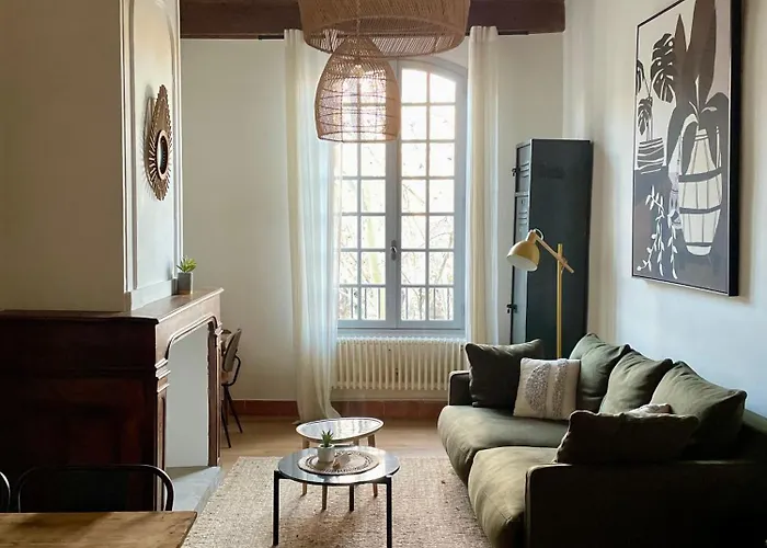 La Boheme Place Aux Herbes
