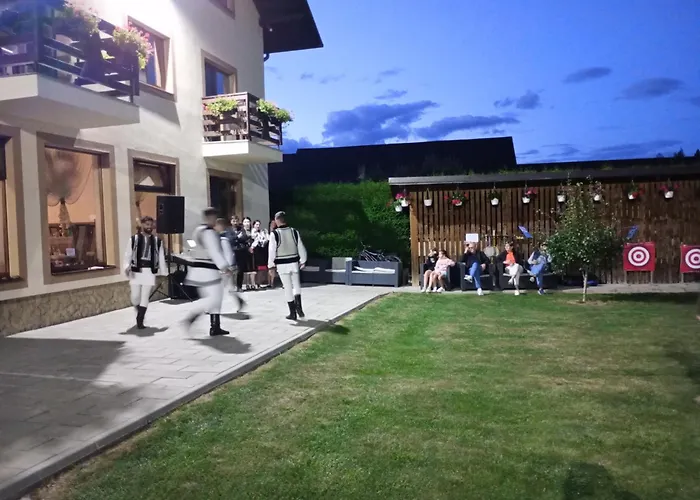 Casa Bradul Voronet