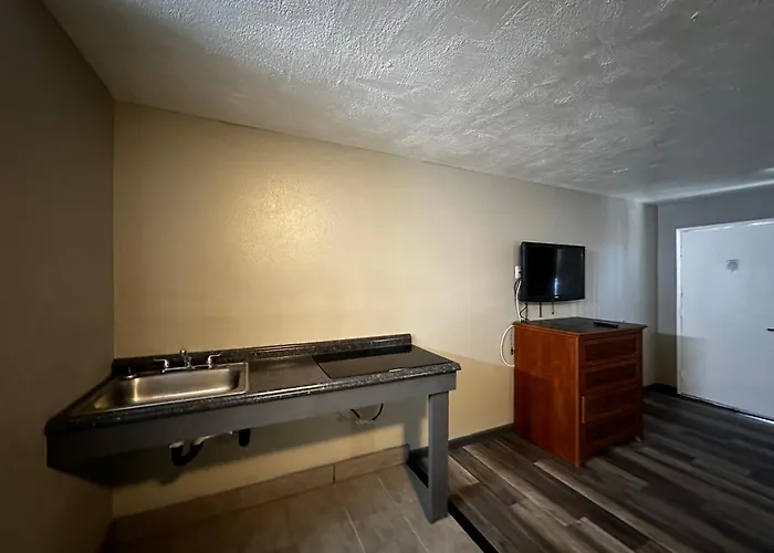 Sunpark Inn & Suites