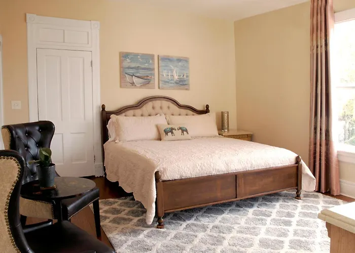 Mayli Place Luxury King Suite Downtown St Augustine