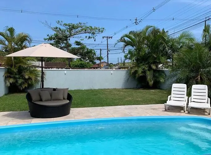 M&M House - Casa com Piscina e Ar Condicionado em Matinhos