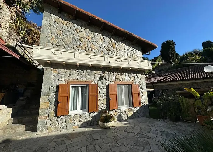 La Maison De Luisa
