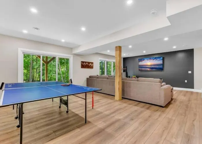Lux Winter Getaway With Hot Tub, Sauna, Ev Charger