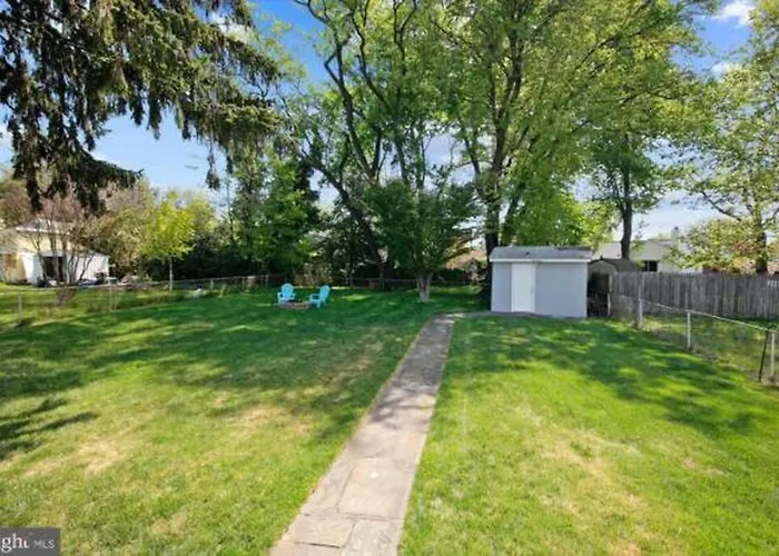 Lovely 2 Bedrooms Appartement, Laundry/Parking/Tv
