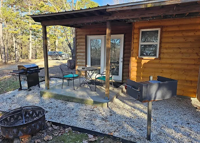Near Beaver Lake, King Bedjetted Tubfire Pit #1