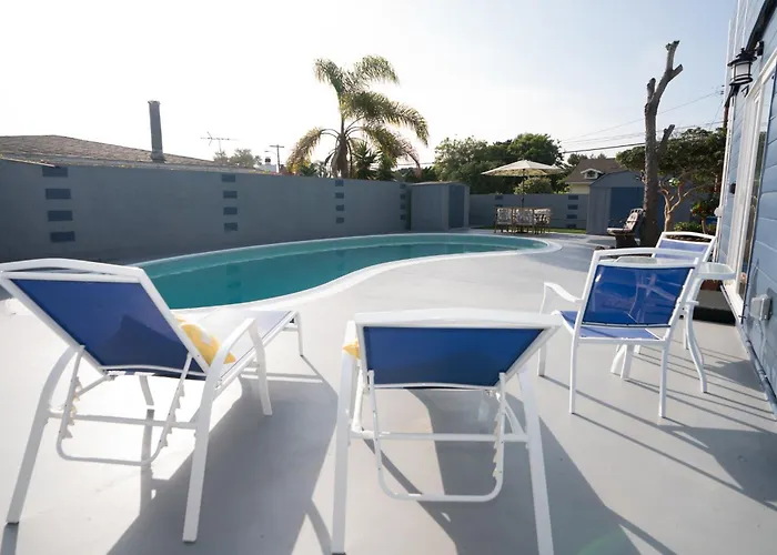 * - The Leucadia Beach Grotto - * An Encinitas Gem