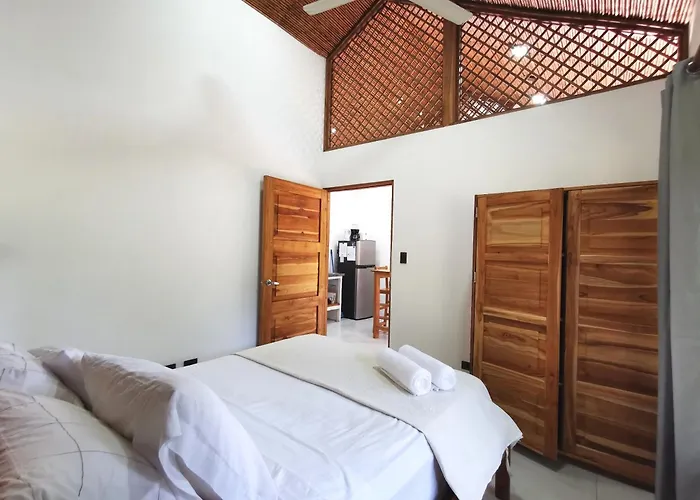 Armadillo Bungalows, Walk To The Beach - Santa Teresa