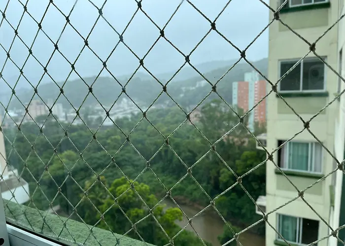 Suítes e quartos no Centro de Blumenau