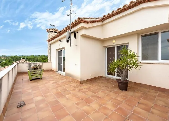 Catalunya Casas Tranquil Paradise, Private Pool And Only 200 Meters To Beach!