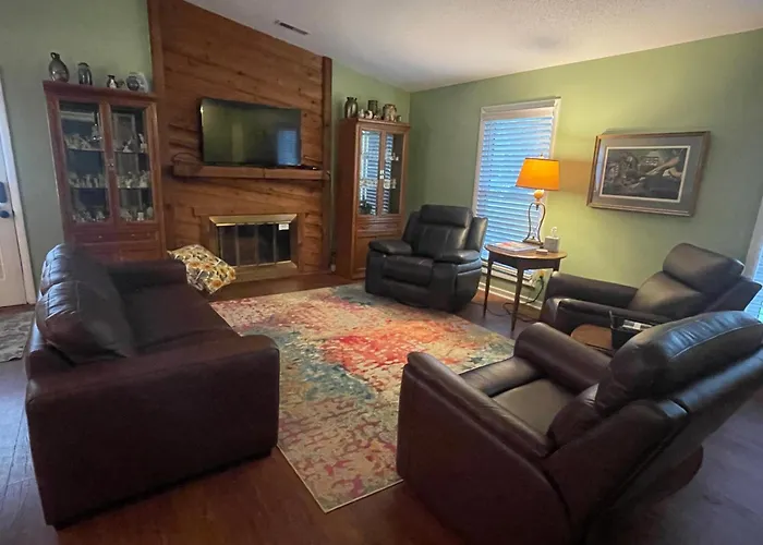 Wayne'S Place-Hot Tub, Pet Friendly. Close To Hpu