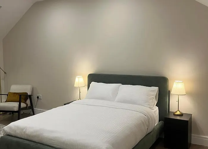 Attic Room In Citywest