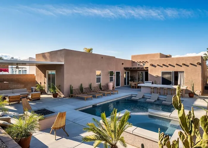 Pueblo Viejo Desert Minimalist Pool Home