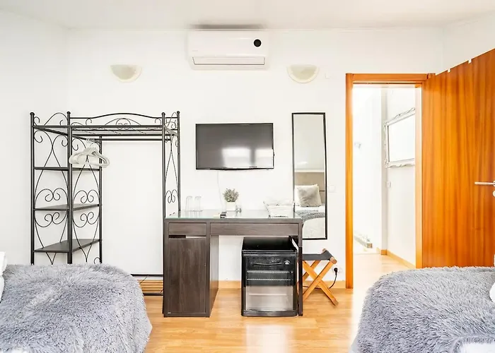Jose & Ester House