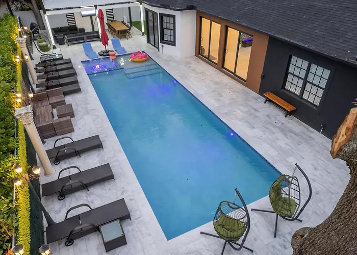 Villalee Luxury Heated Pool & Spa Sauna Golf