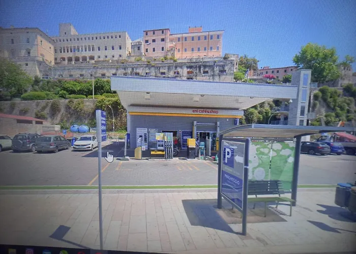 Art Deco City Center Near The Beach!