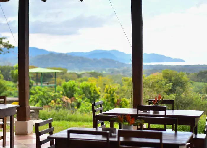 Tarcoles Birding Lodge