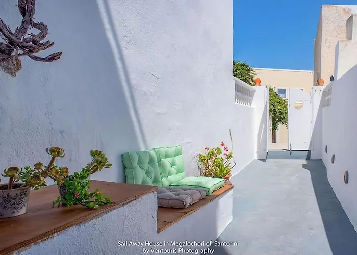 Sail Away House In Megalochori
