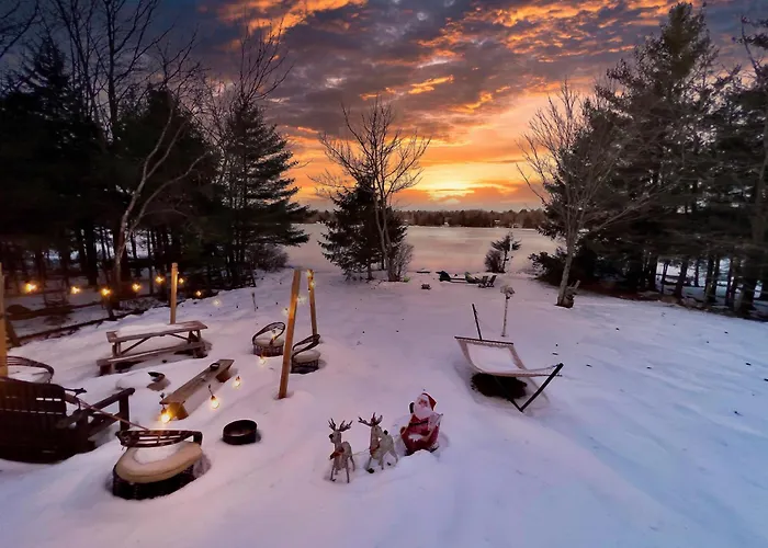 Zen Den - Pocono Lakefront With Hot Tub !