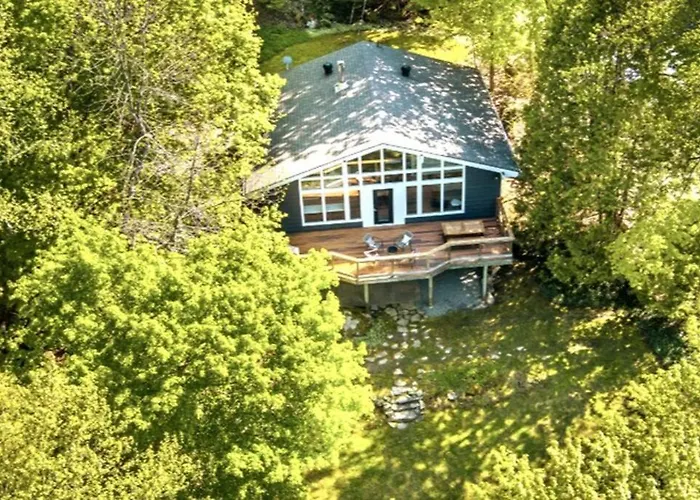 Waterfront Haliburton, All Season, Fully Equipped Cottage! #Str-25-00252