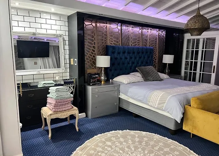 Apartment On 32