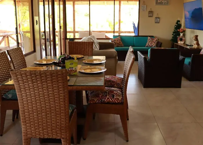 Campomar Con Jacuzzi, Piscina Y Sauna Privado